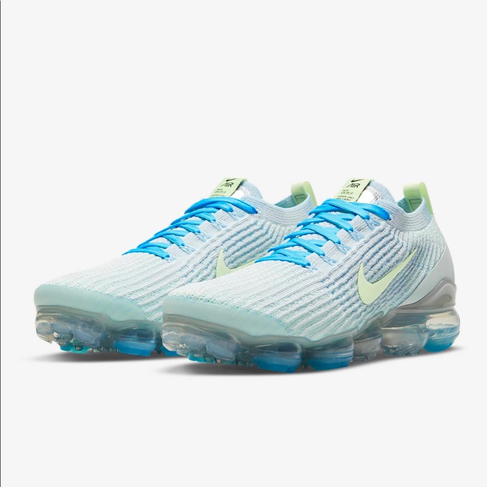 Brand new Women’s Nike Air Vapormax Flyknit